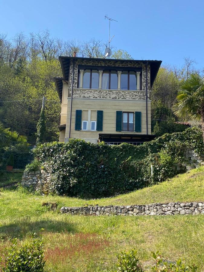 Villa Villino Tarlarini à Laveno-Mombello Extérieur photo